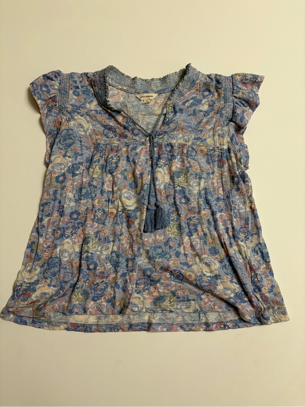 Lucky Brand Blue Floral Tassel Peasant Top SZ M comfy casual office wear